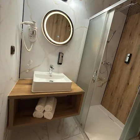 Adler 3* تشيسكي بوديوفيتسه