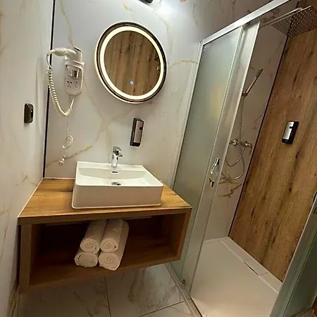 Adler 3* تشيسكي بوديوفيتسه